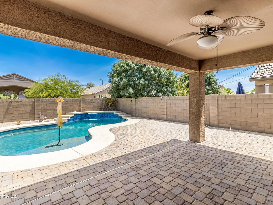 1st image of 37161 W Giallo Ln