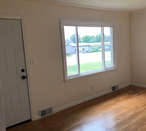 2nd image of 6172 Eastern Ave SE