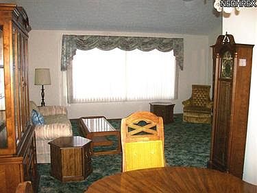 2nd image of 4070 Saw Mill Cir