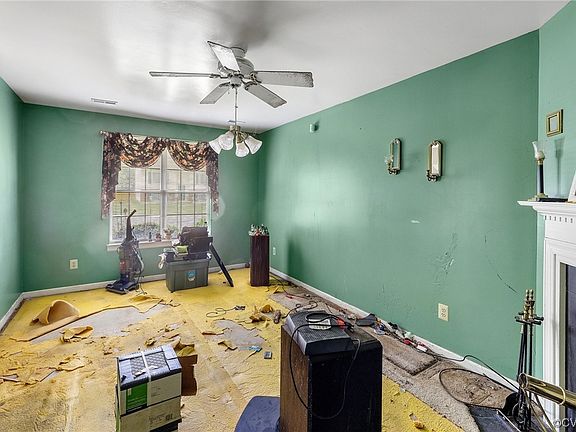 3rd image of 1005 Leslie Ann Dr
