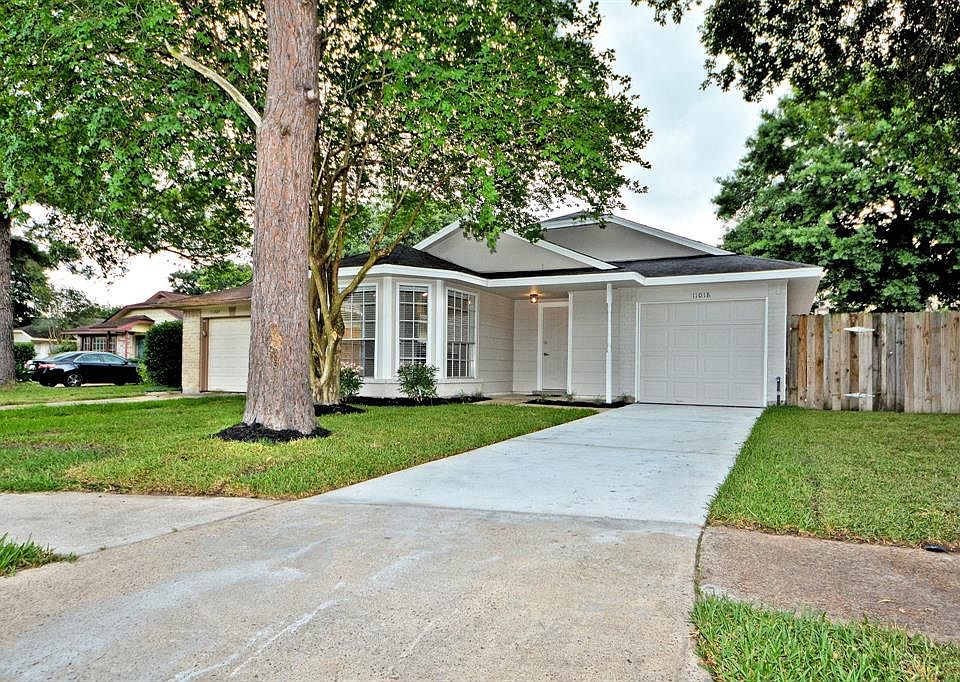 1st image of 11018 Stockwood Dr
