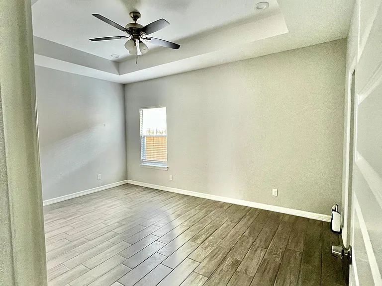 1201 W Heritage Dr — Photo 9