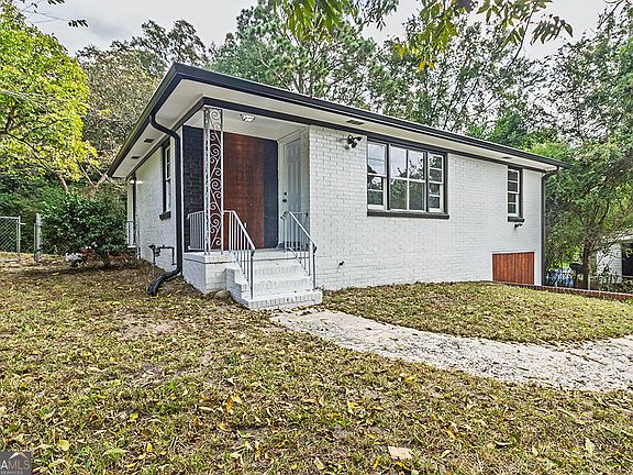 2nd image of 1124 N Beddingfield Dr