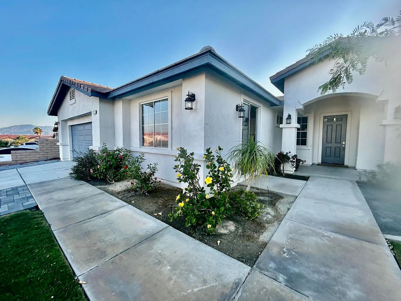 4 bed, 1900 sqft, $1,300 — Photo 2