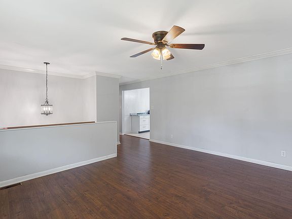 4th image of 2900 Bobo Ave NW