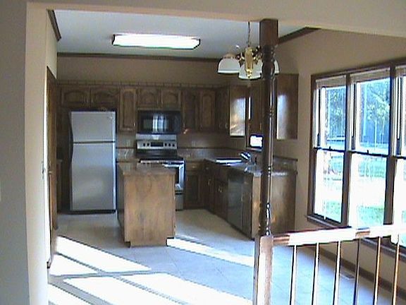 Kitchen and breakfast nook.