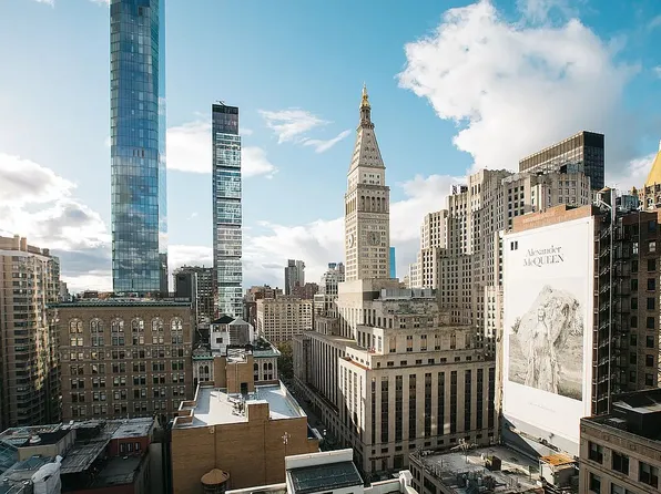 121 E 22nd St APT N205, New York, NY 10010