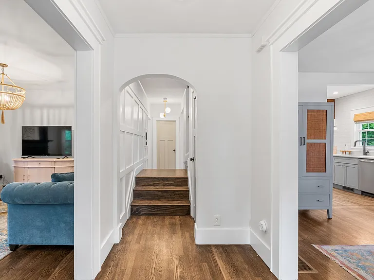 13 Chapin St — Photo 8