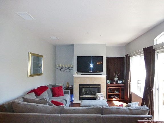 4th image of 24 Veneto Ln