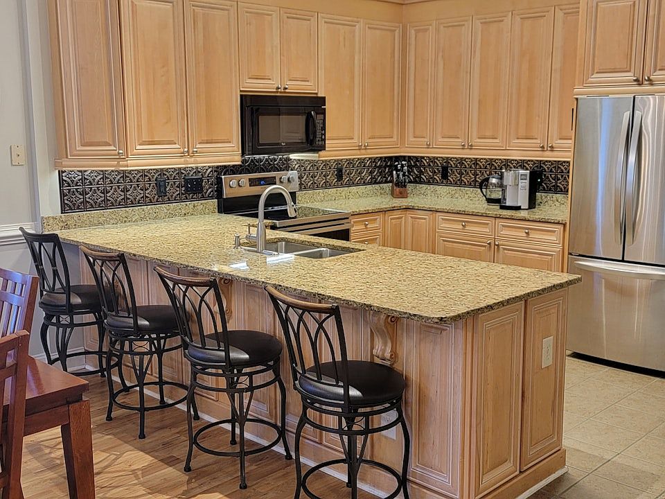 Kitchen - Granite Counters