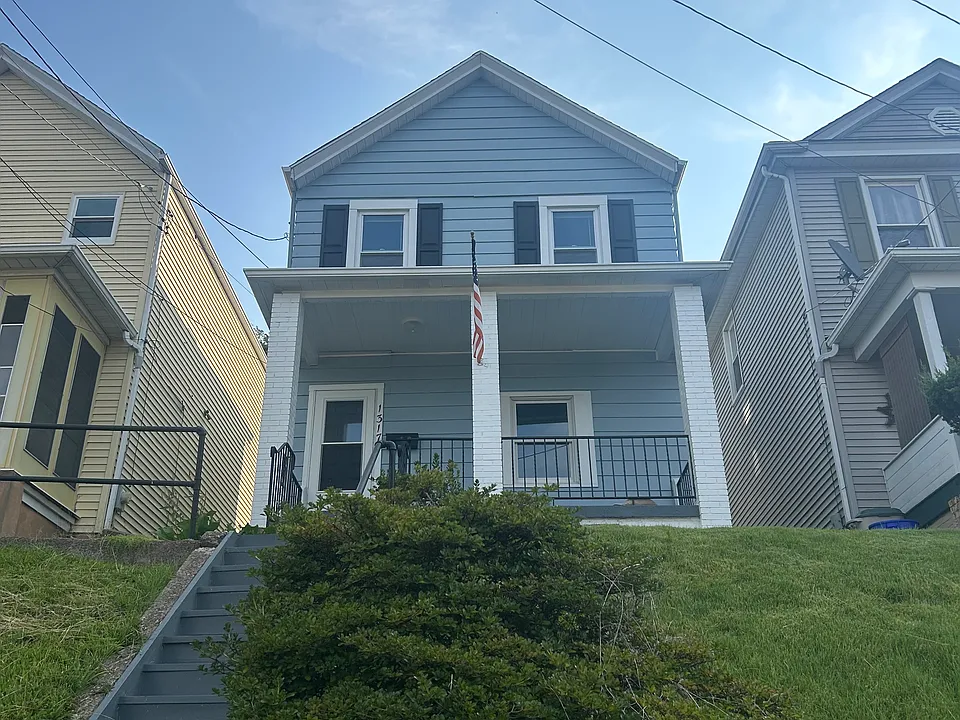 1317 4th Ave
