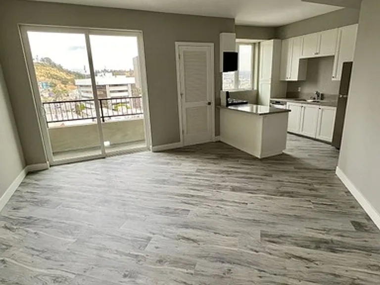 Bunker Heights Apartments — Photo 19