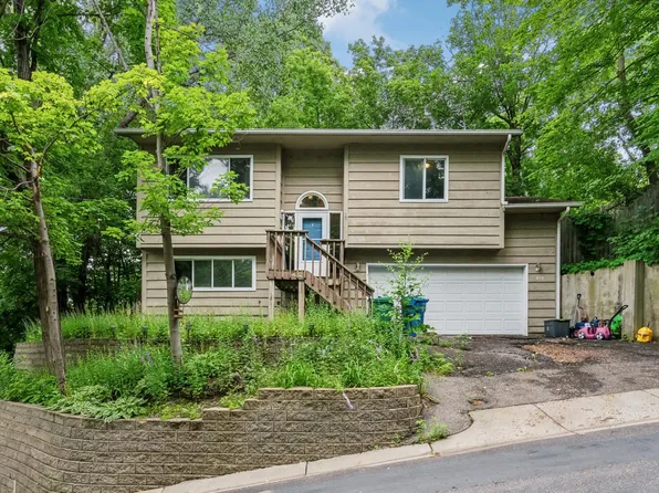 3018 Devon Ln, Mound, MN 55364