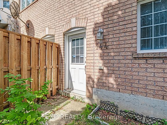 5th image of 144 Bartley Dr