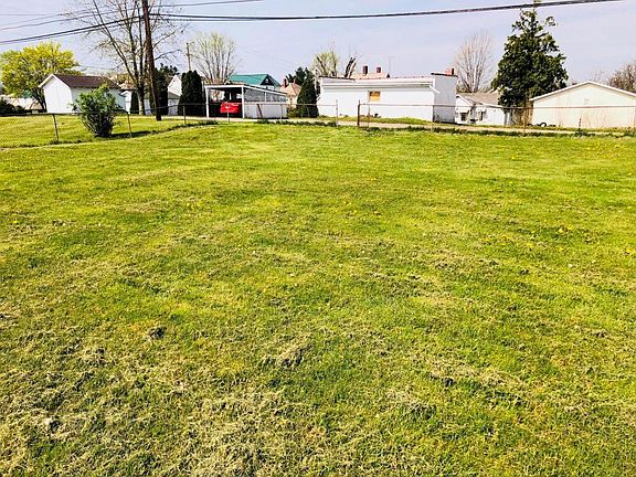 4th image of 144 Highland Dr