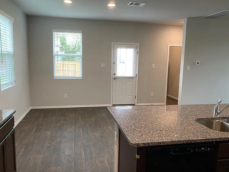 145 Free Stone Dr — Photo 21