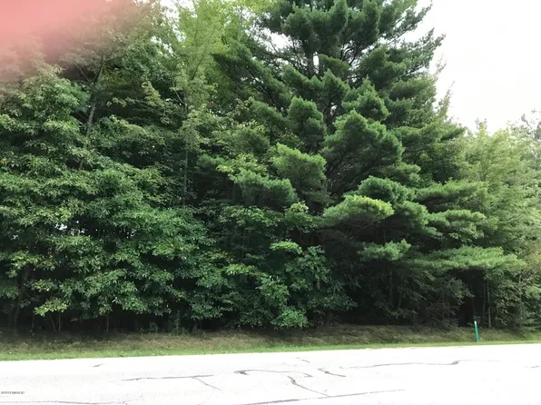 6448 Henry St, Muskegon, MI 49444