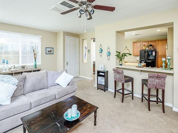 5th image of 900 Sierra View Cir Unit 2
