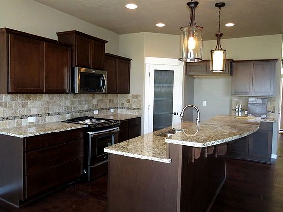 5th image of 4305 S Big Horn Ln