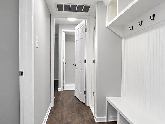5th image of 2360 Sun Valley Cir Unit 2