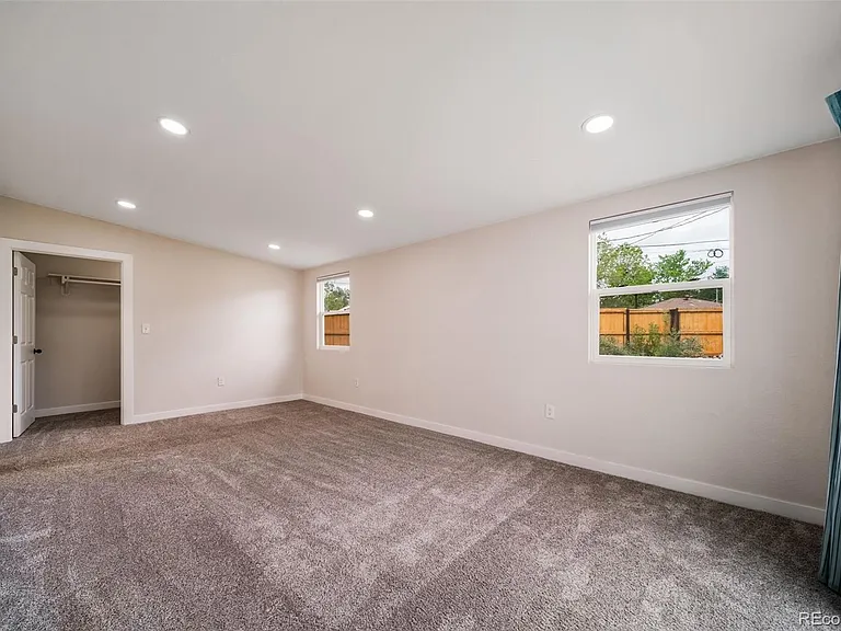 2395 S Irving St — Photo 12