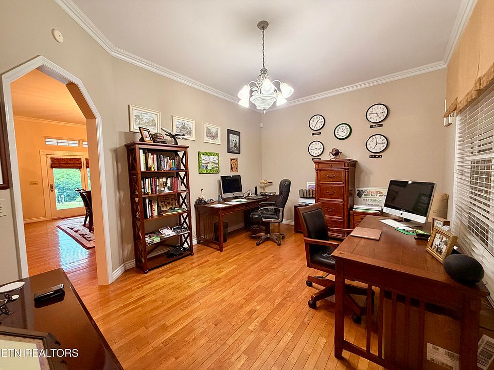 22nd image of 630 Kenny Brook Ln