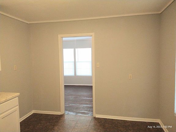 3rd image of 223 Sussex Ave