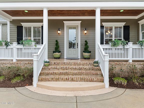 5th image of 3622 W Medinah Avenue SE