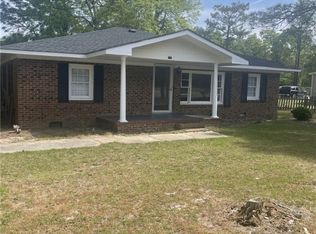 1276 Loop Rd, Raeford, NC 28376