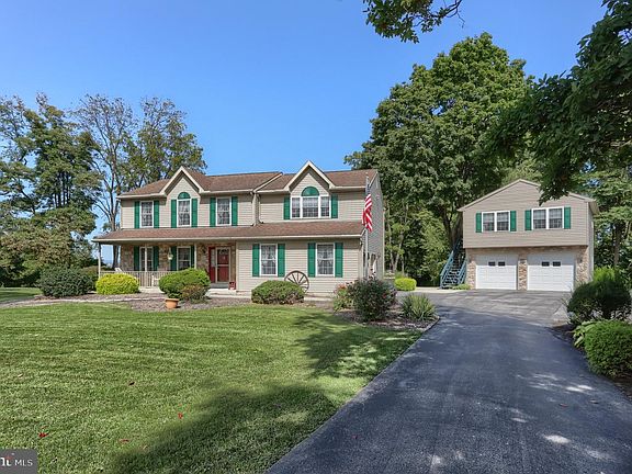 4th image of 11 Orchard Hill Rd