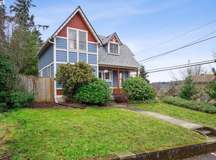 1204 7th St, Oregon City, OR