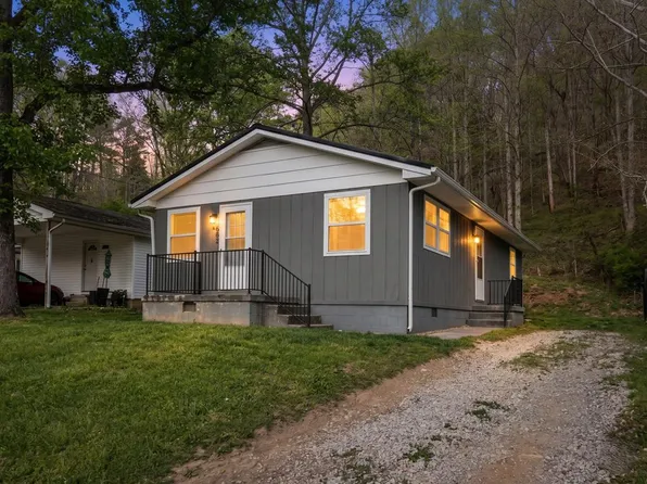 88 Hager Hill Loop, Hagerhill, KY 41222