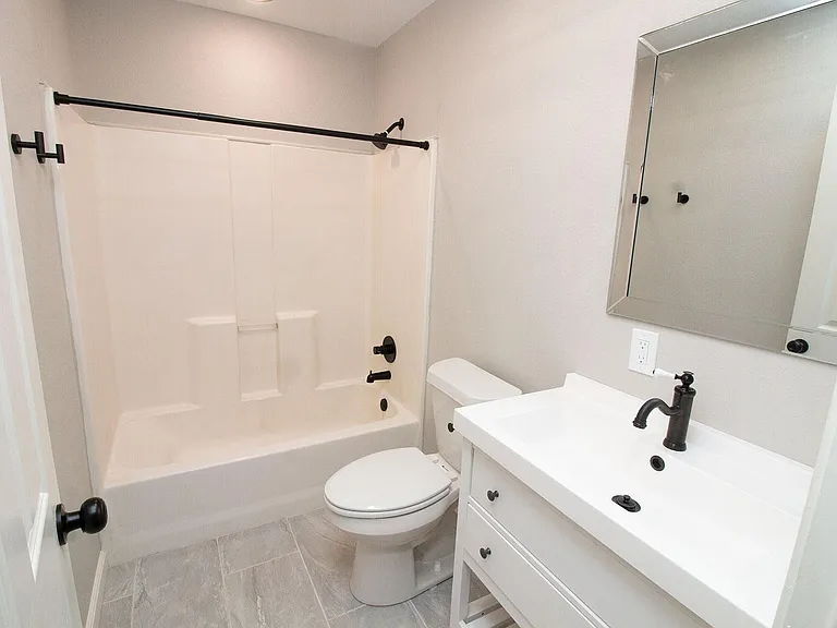 114 Scofield Ave #109 — Photo 3