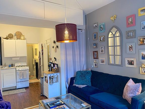 3rd image of 446 W 55th St APT 4A