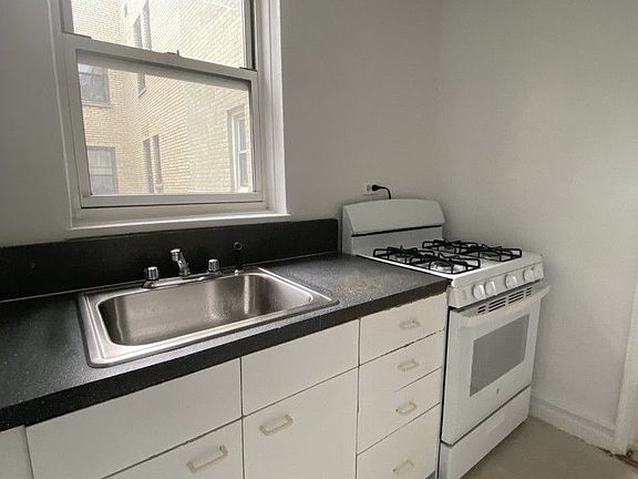 4th image of 1775 E 18th St APT 5N