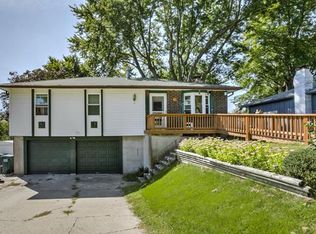 16909 NW 76th St, Kansas City, MO 64152