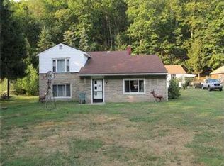 669 Little Sewickley Creek Rd, Sewickley, PA 15143