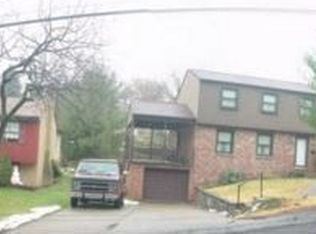 38 Hollow Haven Dr, Pittsburgh, PA
