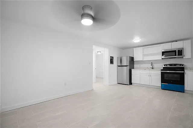 2 bed, 1.0 bath, 500 sqft, $1,200 — Photo 3
