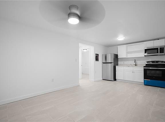 4th image of 4223 S Carrollton Ave APT C