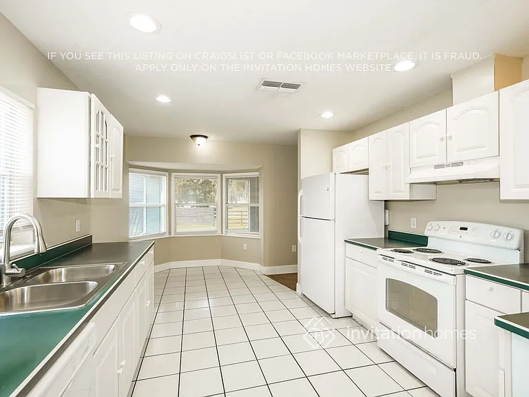 3236 Forestbrook Dr N — Photo 8
