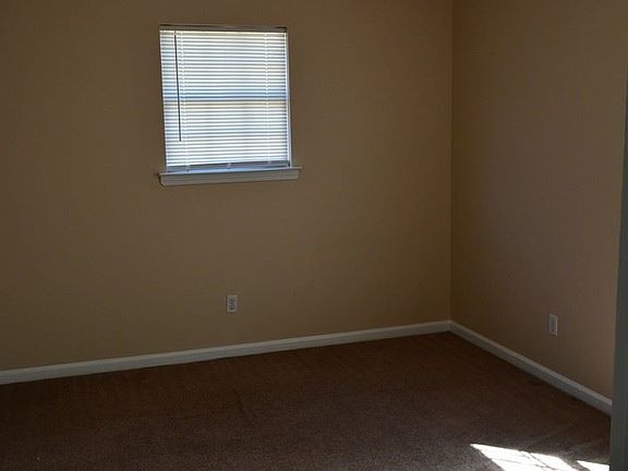 3rd image of 5211 Ogunquit Ln