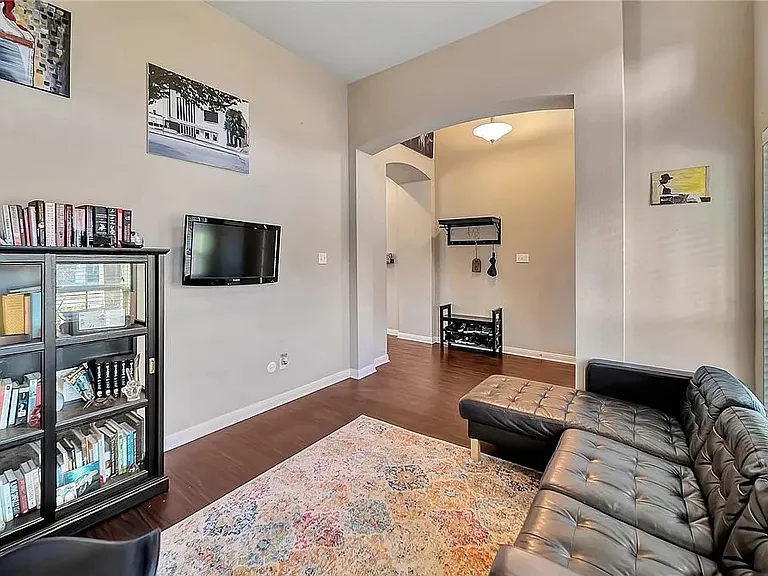 3701 Castleton Dr — Photo 5