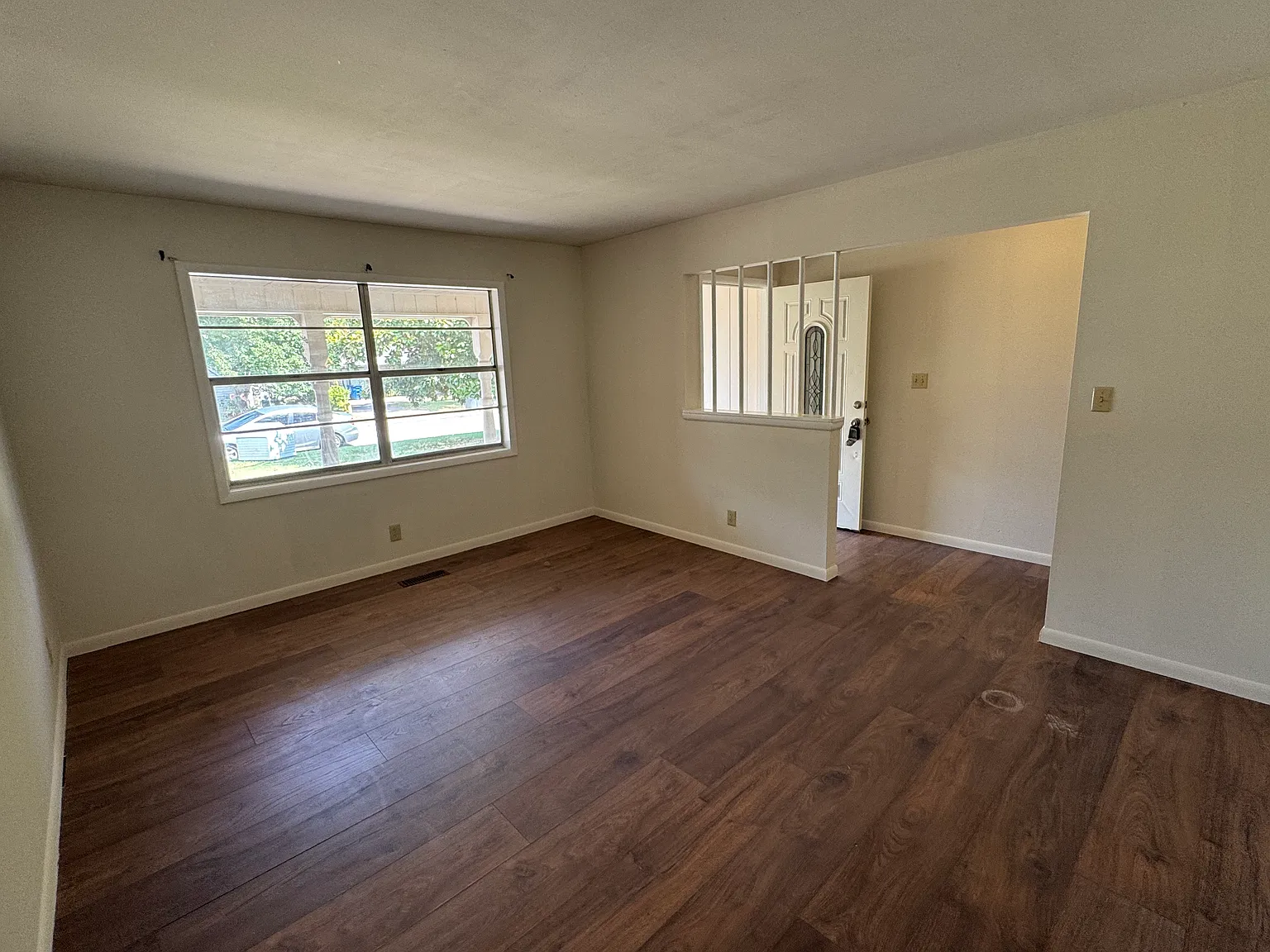 3 bed, 1408 sqft, $1,600 — Photo 3