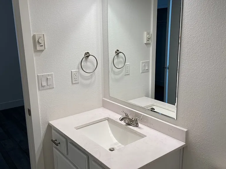 2486 SW Timber View Ct — Photo 12