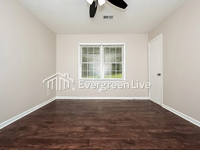 6458 Bobolink Ct — Photo 13