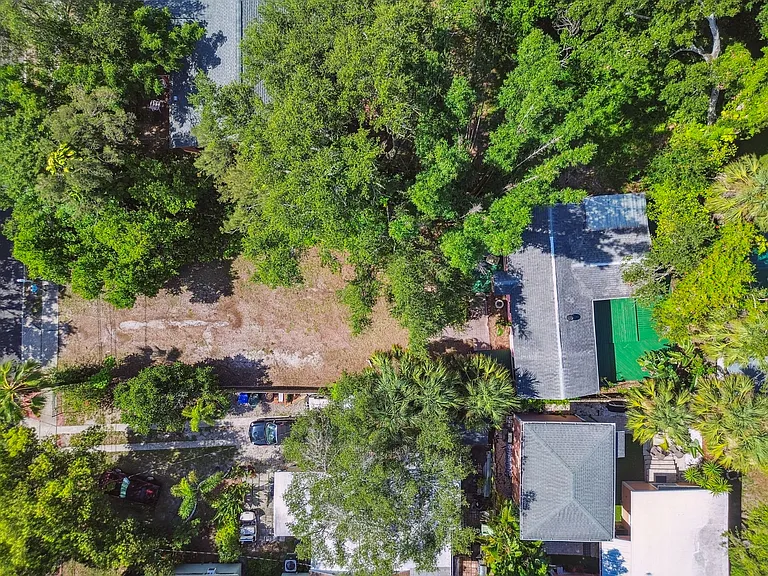 618 Louden Ave — Photo 60