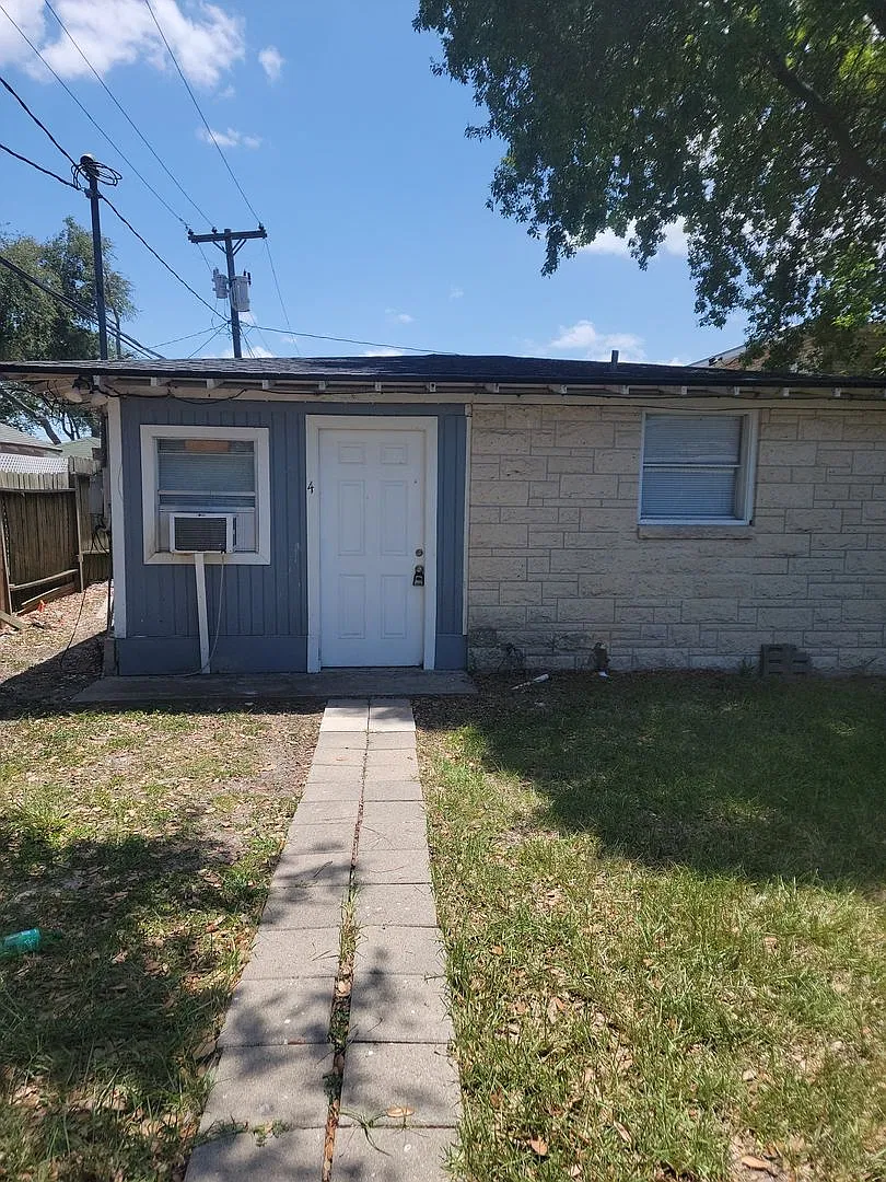 Texas 1001 1-4MiCallef — Photo 4