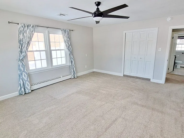 1170 Westminster Ave — Photo 16