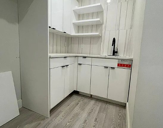 2nd image of 30 Dales Ave #2